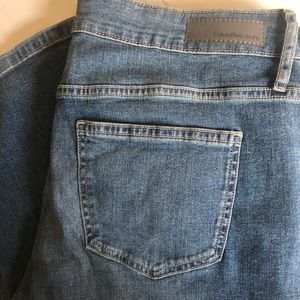 Calvin Klein Jeans slim Boyfriend size 12